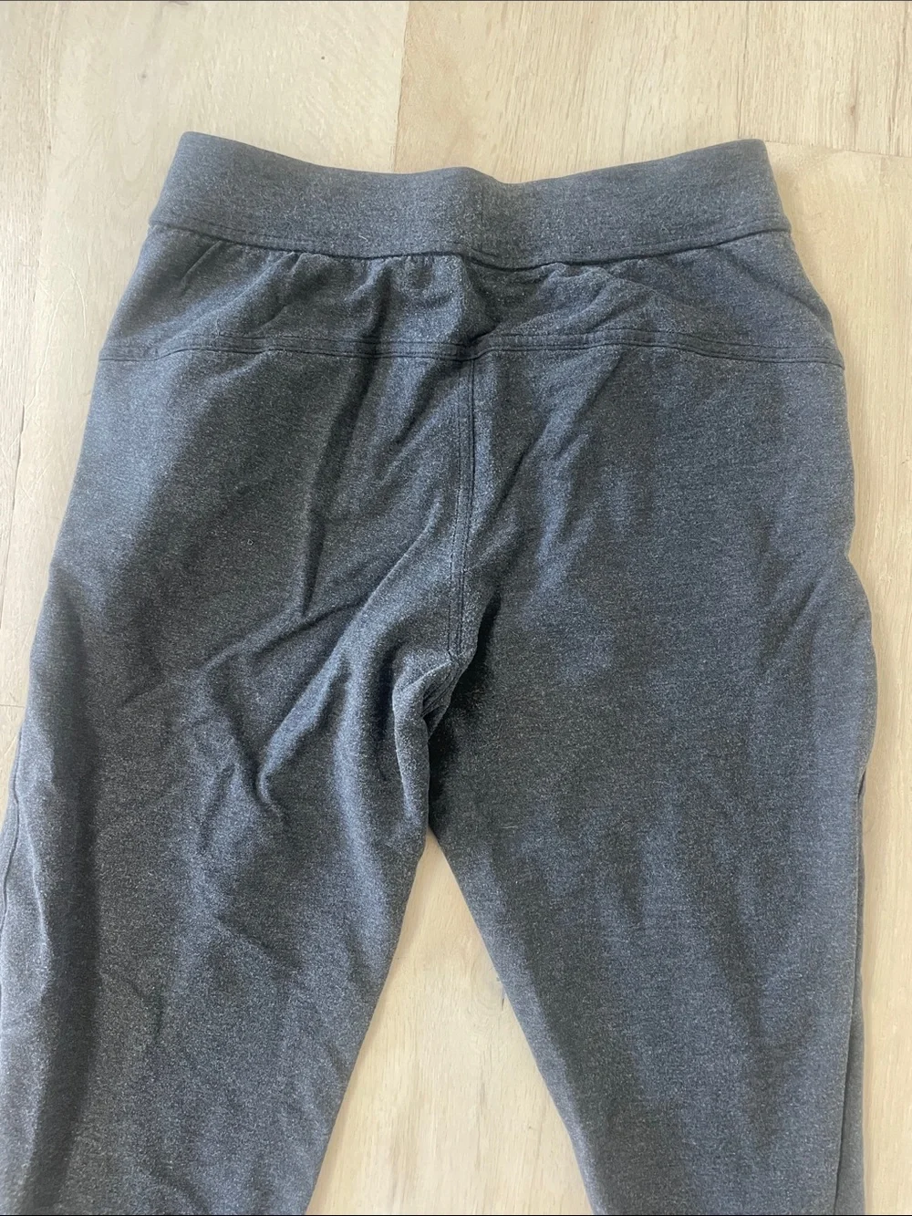 Lululemon Twisted and Tucked Jogger Pant Dark Grey Size 2